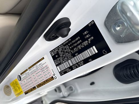 Used 2020 Lexus GX 460 Premium w/ Premium Package AWD/4WD image 35
