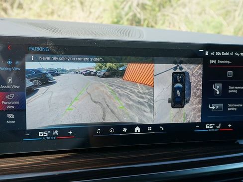 New 2026 BMW X7 M60i w/ Executive Package image 23