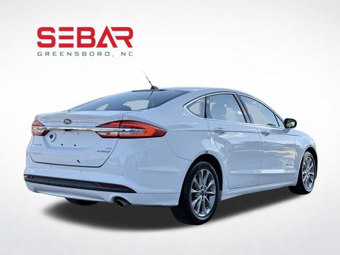 Used 2017 Ford Fusion SE w/ Equipment Group 602A FWD image 6