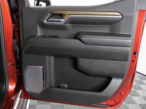 Used 2024 Chevrolet Silverado 1500 High Country w/ High Country Premium Package image 41