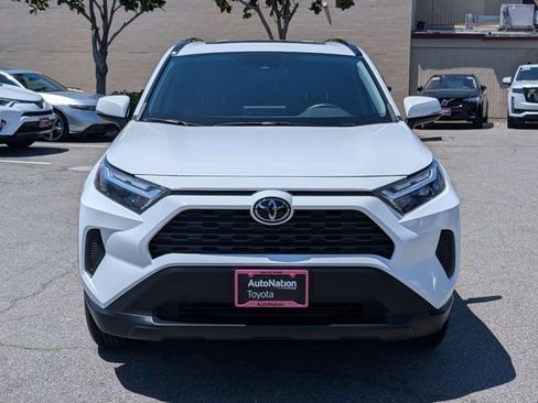 Used 2022 Toyota RAV4 XLE w/ Convenience Package AWD/4WD image 2
