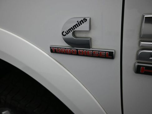 Used 2018 RAM 2500 Limited image 46