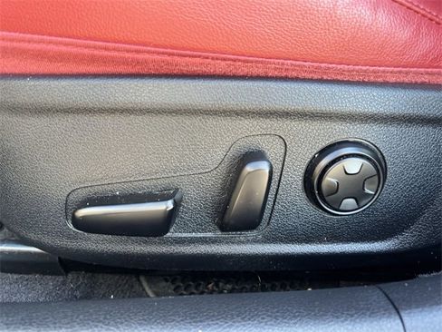 Used 2020 Kia Stinger GT-Line w/ Sun & Sound Package image 31