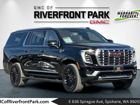 Used 2026 GMC Yukon XL Denali w/ Sun & Power Step Package AWD/4WD image 1