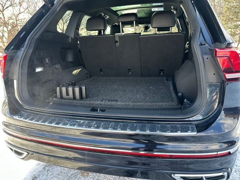 Used 2022 Volkswagen Tiguan SEL R-Line image 15