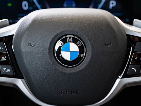 Used 2025 BMW 330i xDrive Sedan image 30