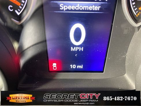 New 2025 Jeep Gladiator Sport image 19