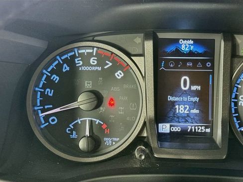Used 2023 Toyota Tacoma TRD Sport w/ TRD Premium Sport Package AWD/4WD image 21