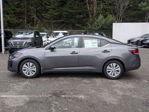 New 2025 Nissan Sentra S image 8