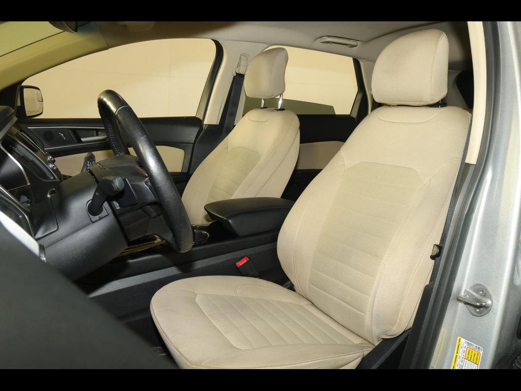 Used 2017 Ford Edge SEL w/ Cargo Accessory Package FWD image 16