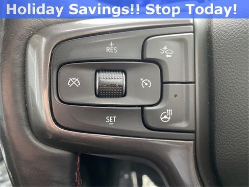 Used 2022 Chevrolet Suburban RST w/ Luxury Package image 12