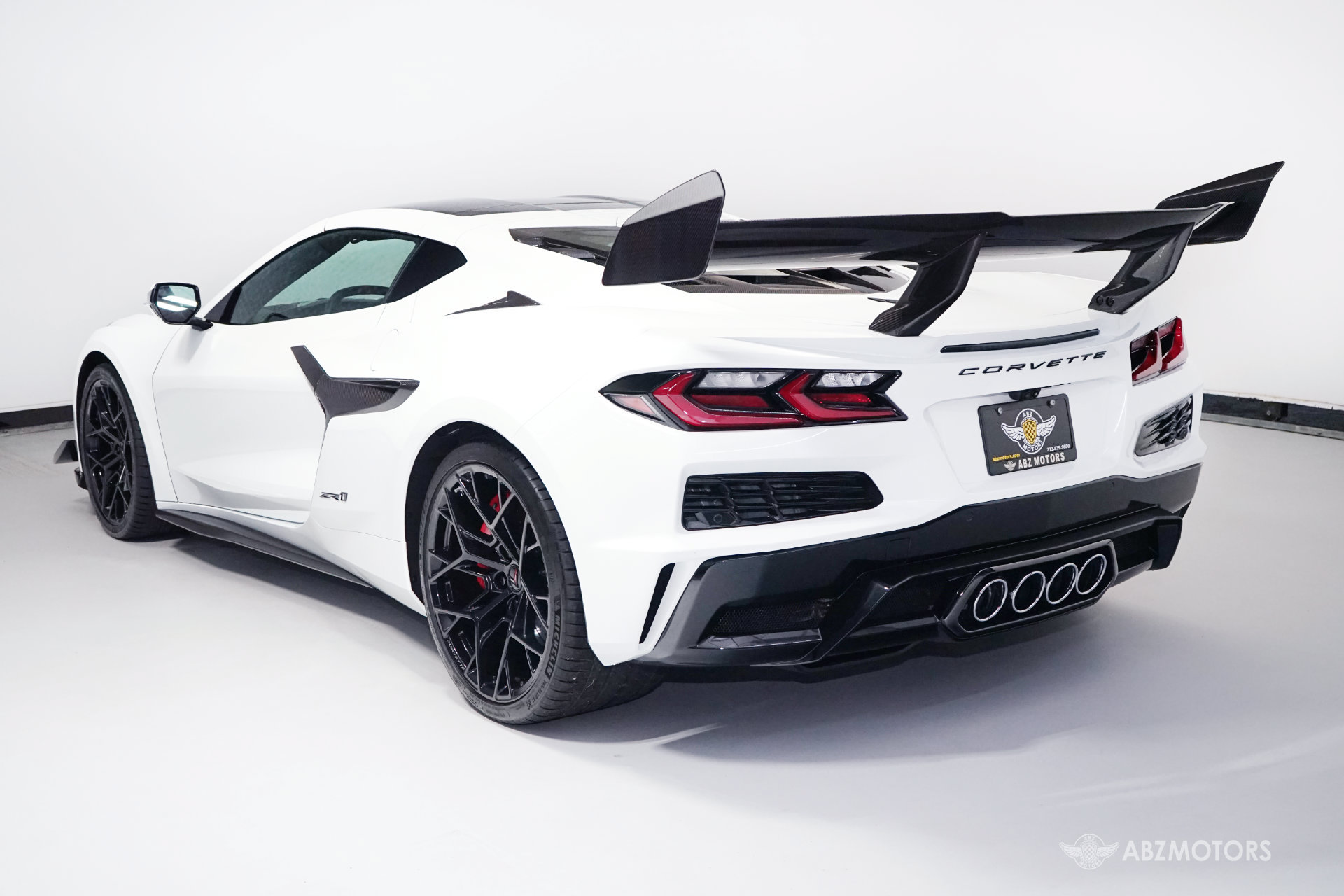 Used 2026 Chevrolet Corvette ZR1 w/ ZR1 Carbon Fiber Aero Package RWD image 7