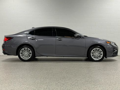 Used 2017 Lexus ES 350 w/ Premium Package FWD image 5