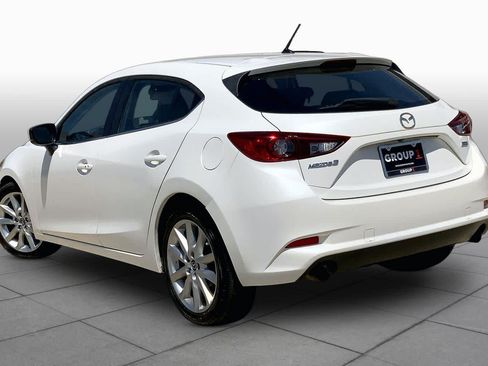 Used 2017 MAZDA MAZDA3 Touring FWD image 10