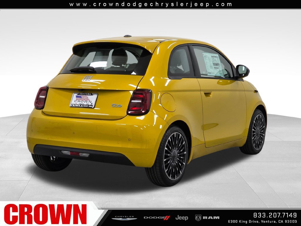New 2026 FIAT 500 e FWD image 5