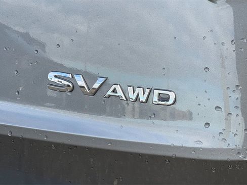 Used 2023 Nissan Rogue SV image 28