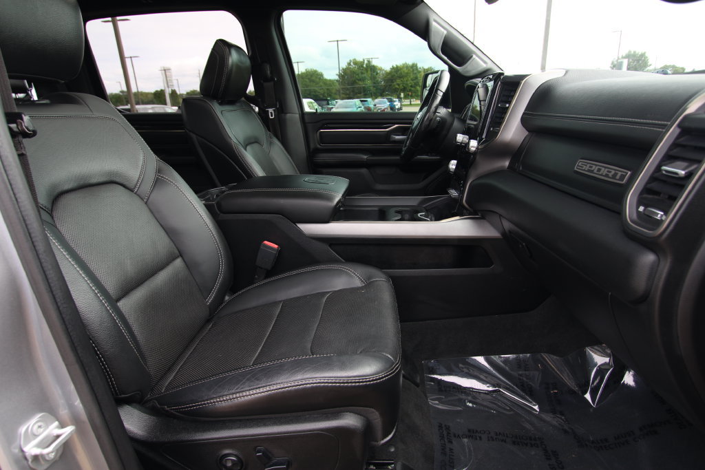 Used 2020 RAM 1500 Sport w/ Level 2 Equipment Goup w/2_L AWD/4WD image 9