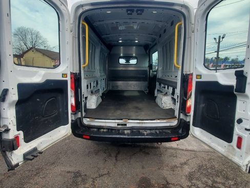 Used 2019 Ford Transit 250 148 Medium Roof RWD image 22