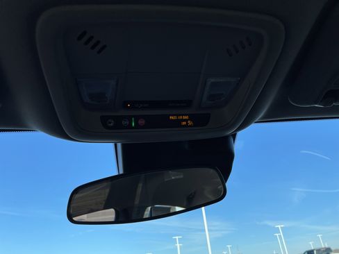 Used 2024 Chevrolet Malibu LT image 32