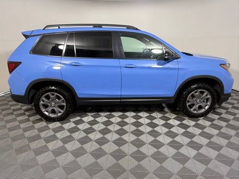 Used 2025 Honda Passport TrailSport image 8