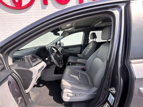 Used 2019 Honda Odyssey EX-L image 3