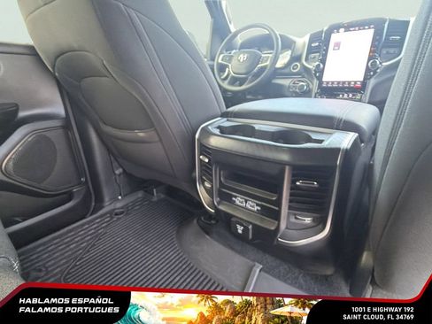Used 2025 RAM 1500 Big Horn AWD/4WD image 35