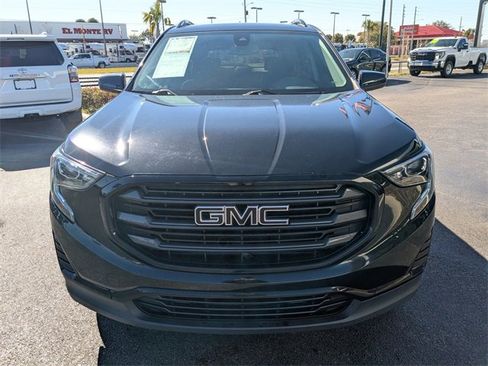 Used 2020 GMC Terrain SLE w/ Driver Convenience Package image 9