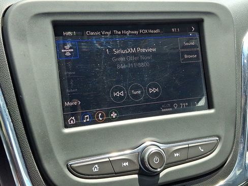 Used 2023 Chevrolet Equinox LS AWD/4WD image 16