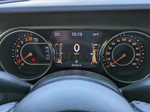 Used 2023 Jeep Gladiator Sport image 11