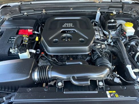 Used 2020 Jeep Wrangler Unlimited Rubicon image 20