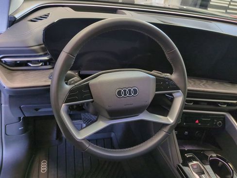 Used 2025 Audi Q5 Premium Plus w/ Premium Plus image 18