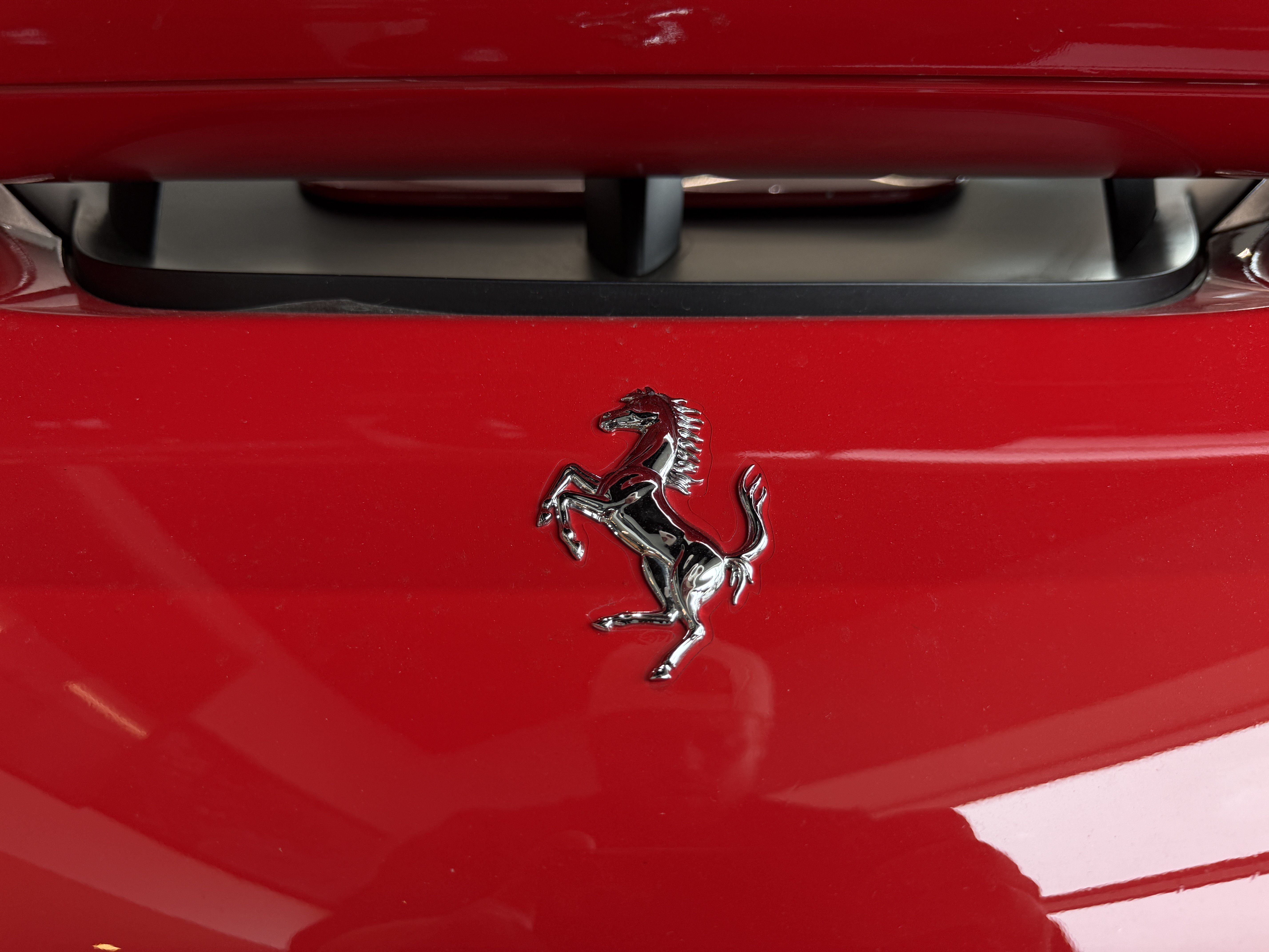 Used 2021 Ferrari F8 Tributo RWD image 39