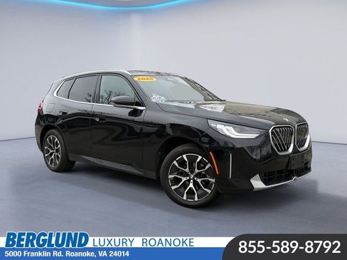Used 2025 BMW X3 xDrive30i w/ Premium Package image 1