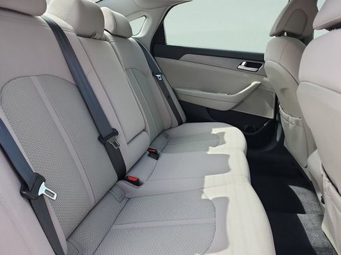 Used 2016 Hyundai Sonata SE FWD image 31