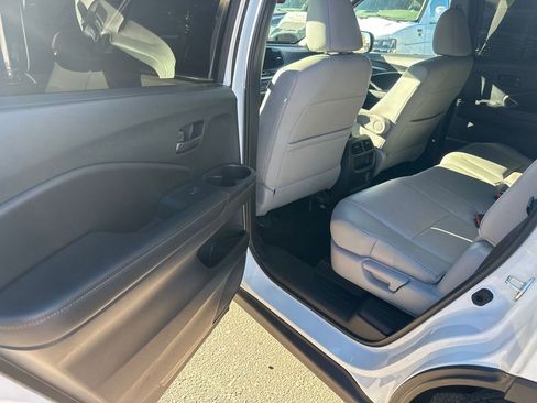 Used 2022 Honda Passport EX-L image 10