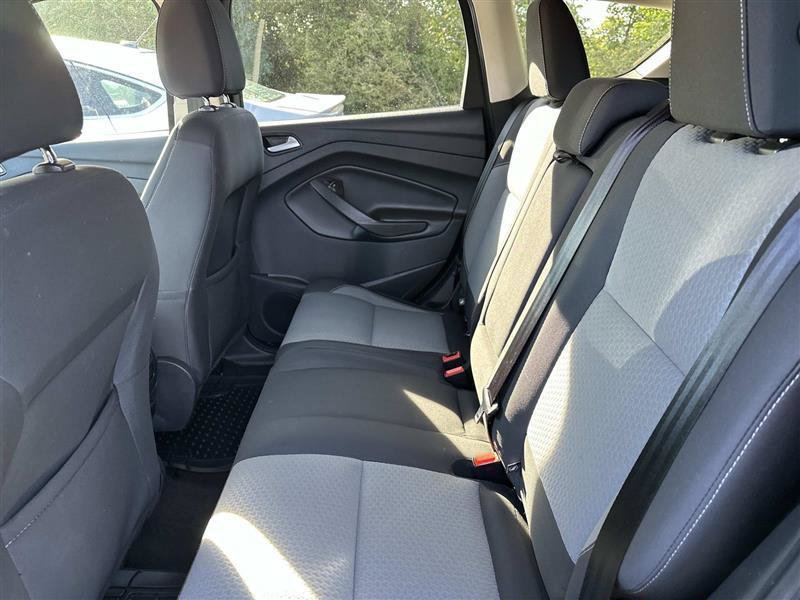 Used 2017 Ford Escape SE w/ Equipment Group 201A FWD image 12