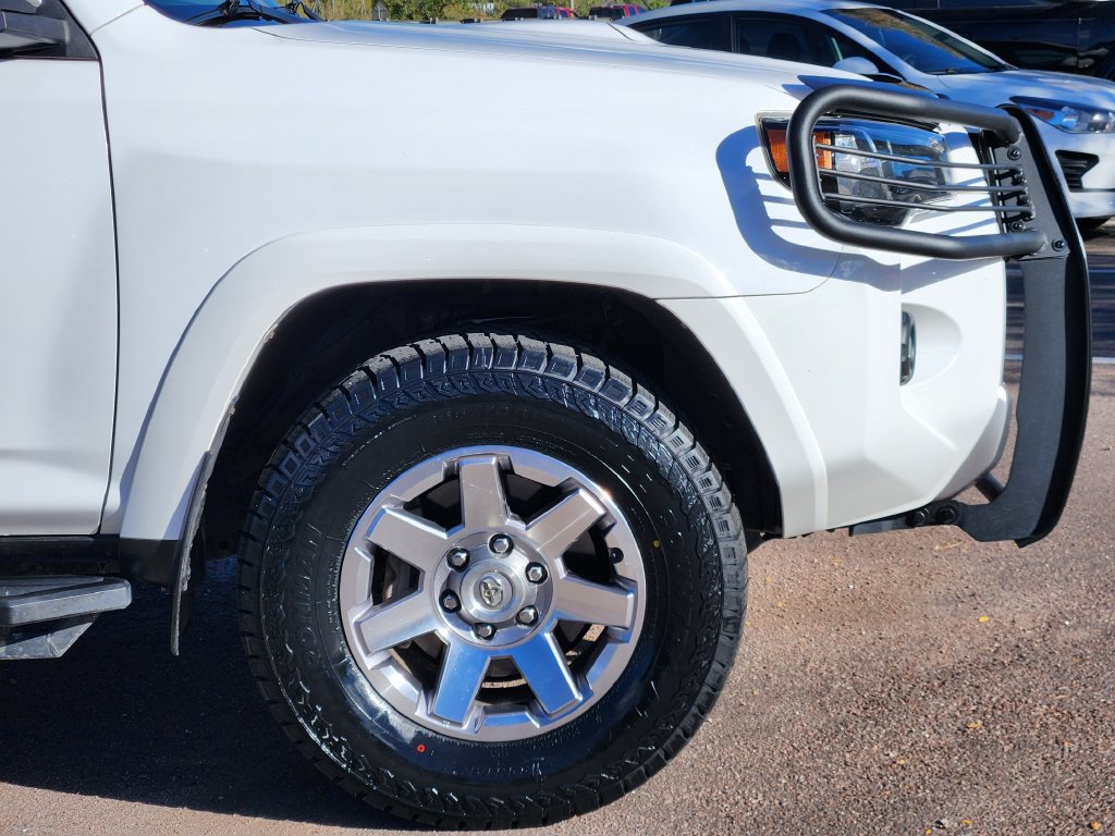 Used 2016 Toyota 4Runner Trail Premium AWD/4WD image 29