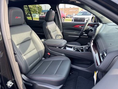 New 2026 Chevrolet Traverse Z71 w/ Enhanced Driving Package AWD/4WD image 12