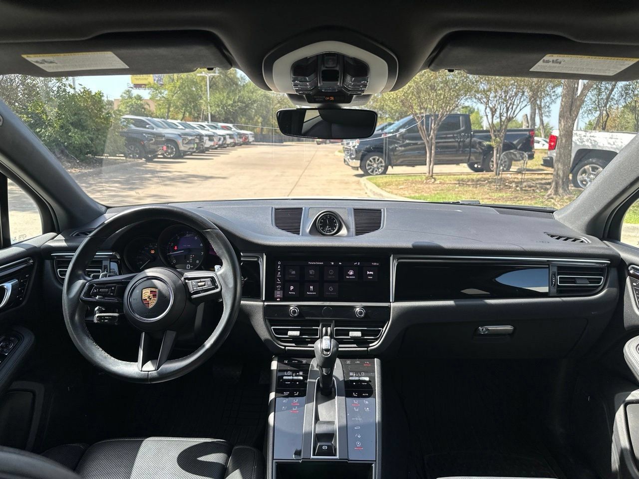 Used 2022 Porsche Macan AWD/4WD image 12