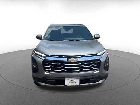 Used 2025 Chevrolet Equinox LT FWD image 4