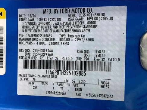 Used 2025 Ford Mustang Coupe RWD image 39