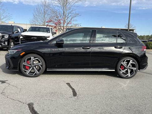 New 2026 Volkswagen GTI SE image 2