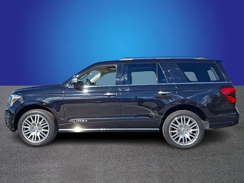 Used 2024 Ford Expedition Platinum AWD/4WD image 7