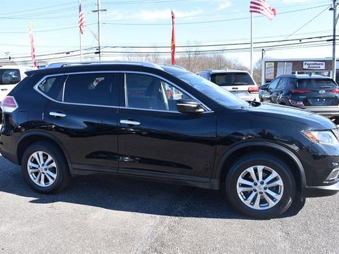 Used 2015 Nissan Rogue SV image 9