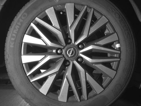 Used 2025 Nissan Altima 2.5 SV image 15