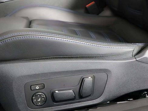 Used 2025 BMW M2 RWD image 18