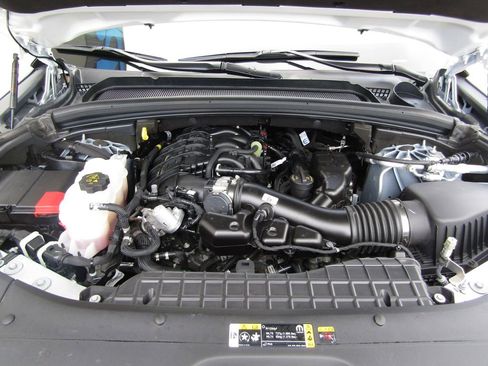 Used 2024 Jeep Grand Cherokee L Laredo image 33