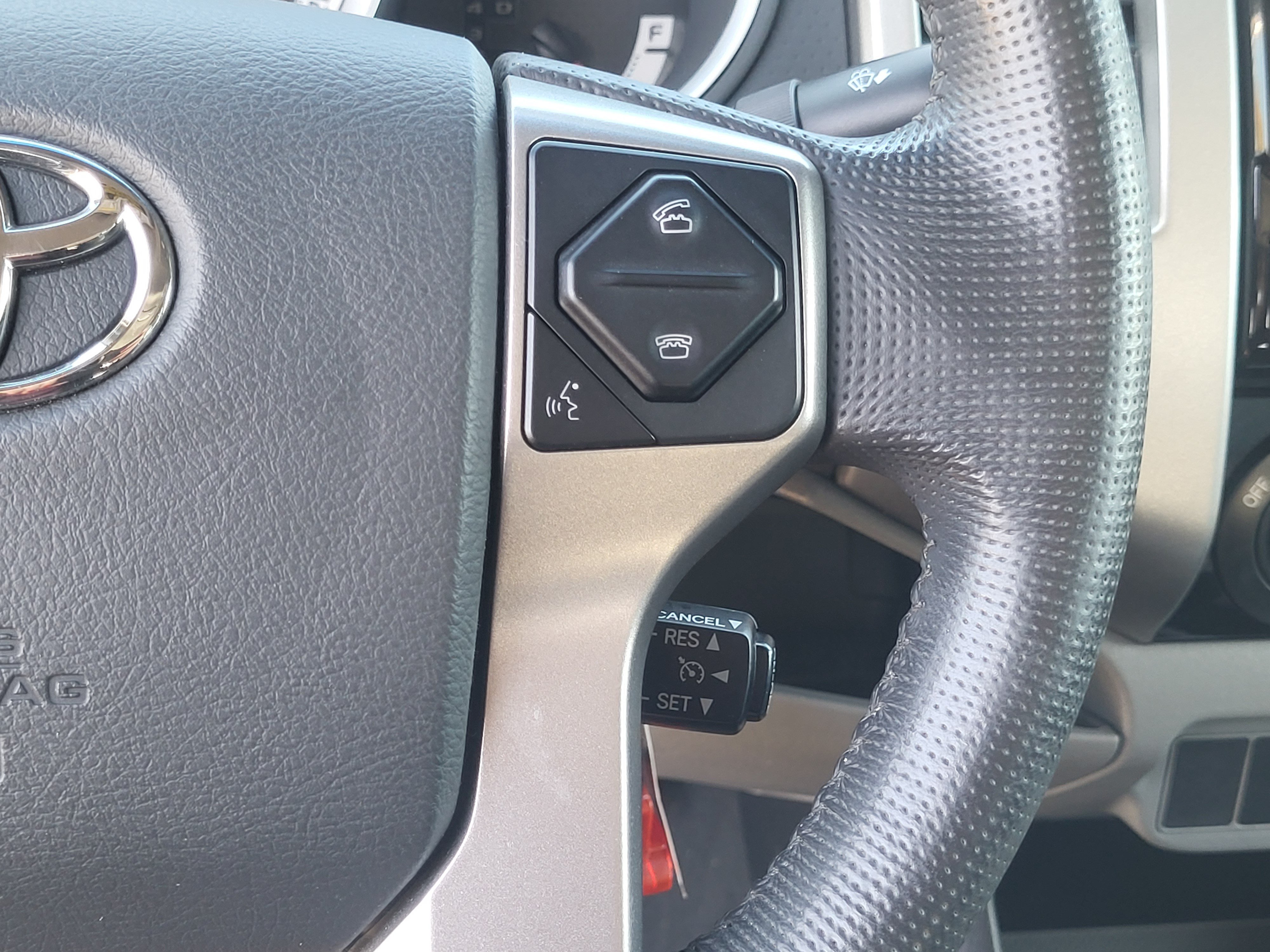 Used 2015 Toyota Tacoma PreRunner w/ SR5 Package RWD image 15