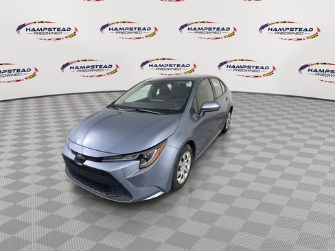 Used 2020 Toyota Corolla LE image 4
