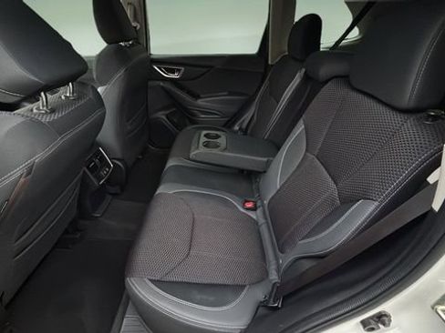 Used 2019 Subaru Forester Premium image 20
